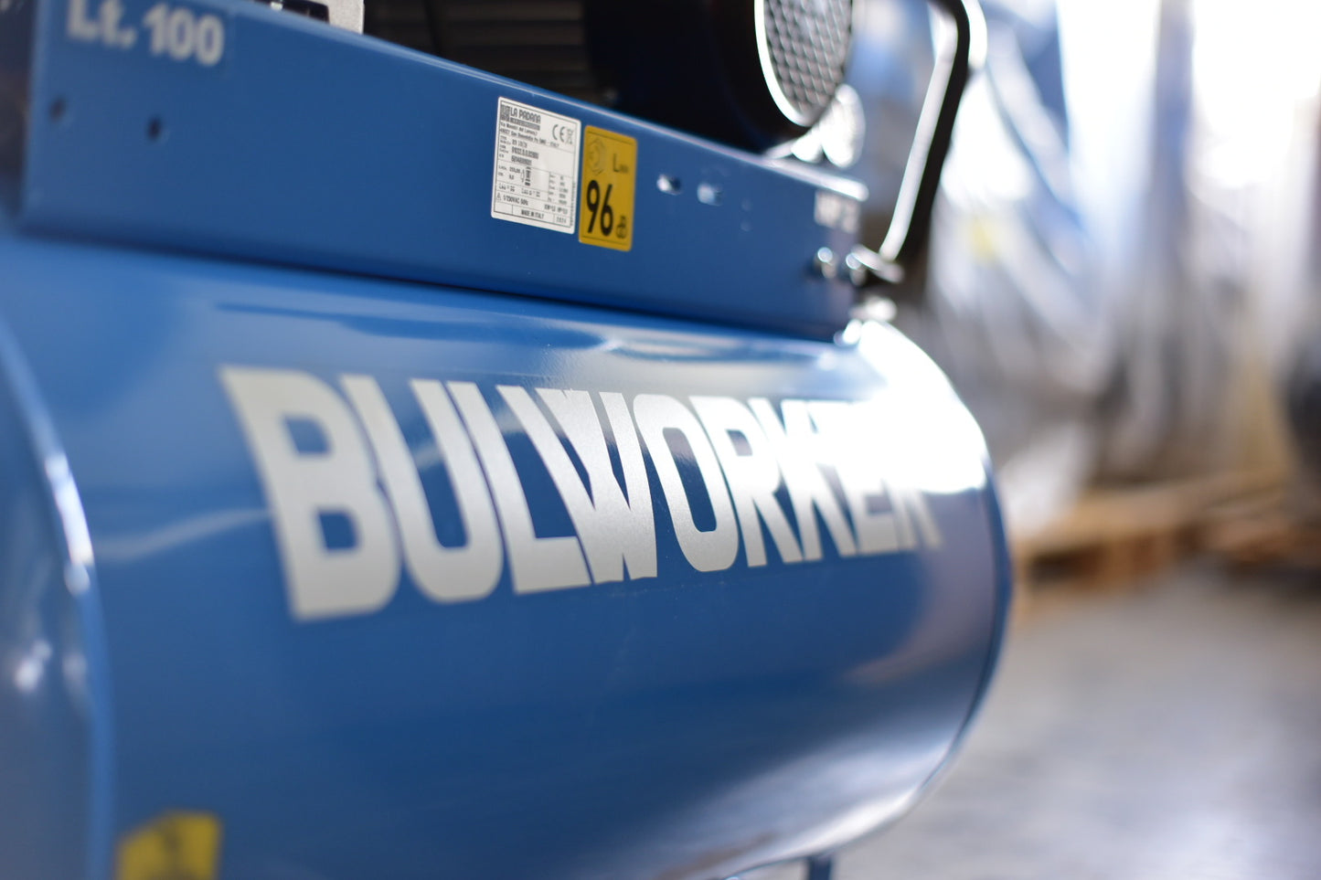 Bulworker Spirit 3270 piston compressor 270 λίτρων, 3HP, μονοφασικός, Made in Italy