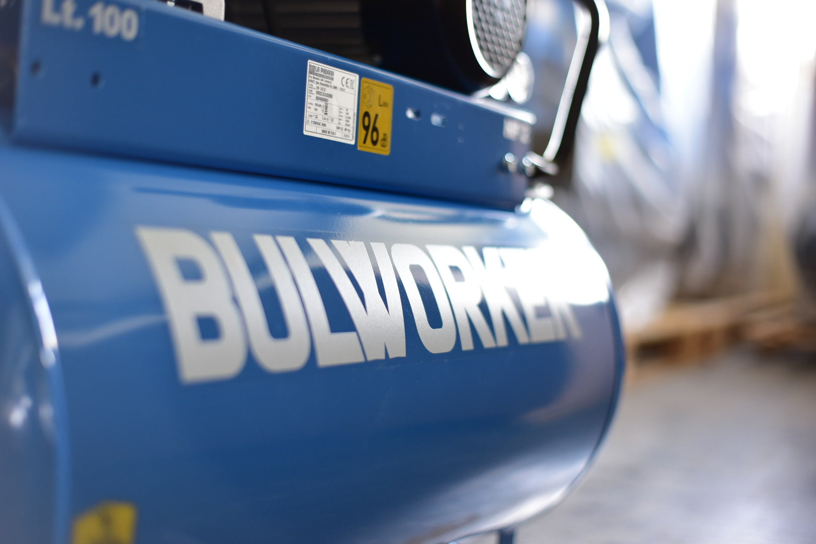 Bulworker Spirit 3270 piston compressor 270 λίτρων, 3HP, μονοφασικός, Made in Italy