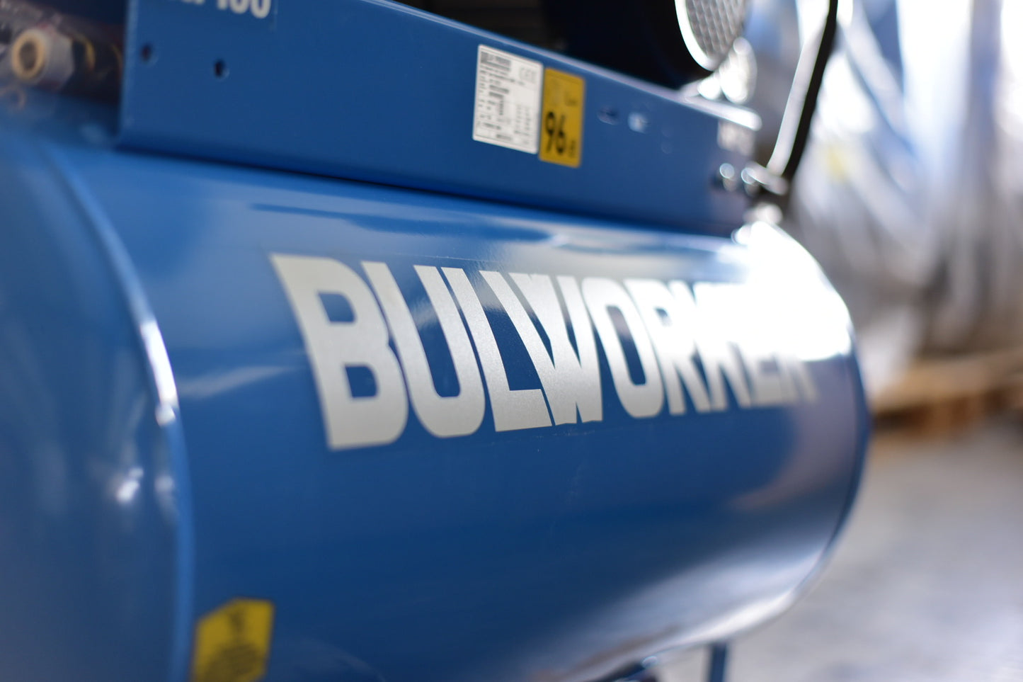 Bulworker Spirit 4270 TVRAVAYTO piston compressor 270 λίτρων, 4HP, 3-Phase, Made in Italy